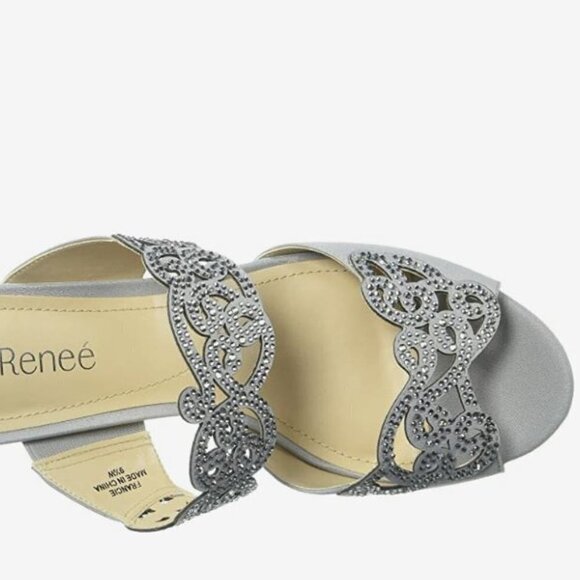 J. Renee Francie Silver Low Heel Sandals 7 New - Picture 2 of 5